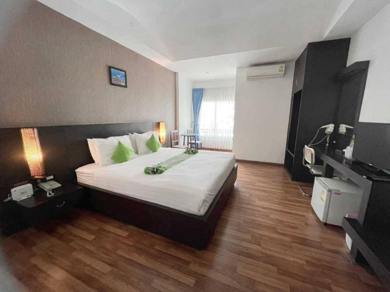 Jingjit Hotel Krabi town Exterior foto